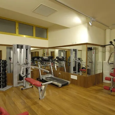 Charming Flat Near The *