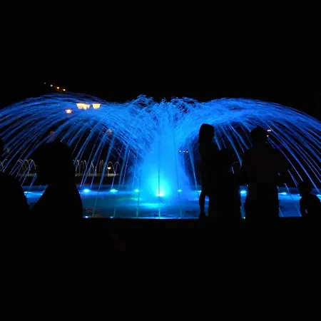 公寓 Charming Flat Near The