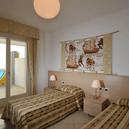 Charming Flat Near The Bibione