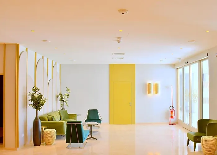 Charming Flat Near The 比比翁